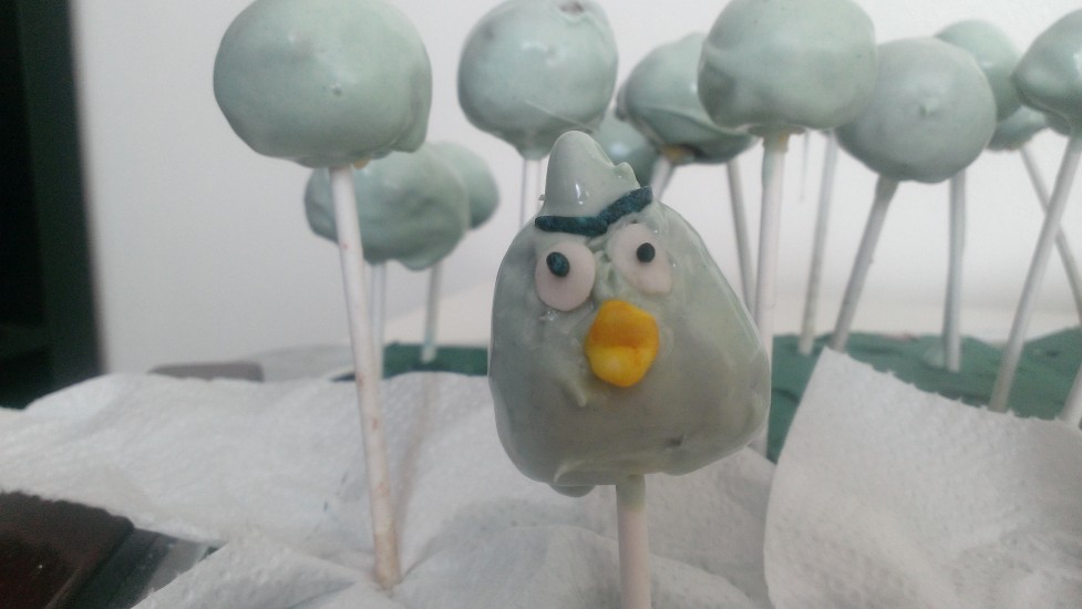 Angry Bird Cake Pop